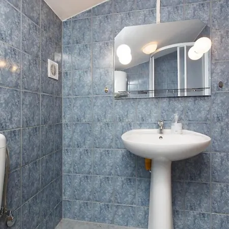 아파트 Mani 트로기르