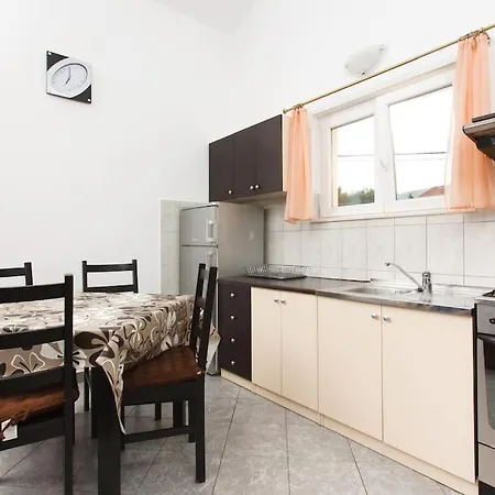 Mani Apartment *